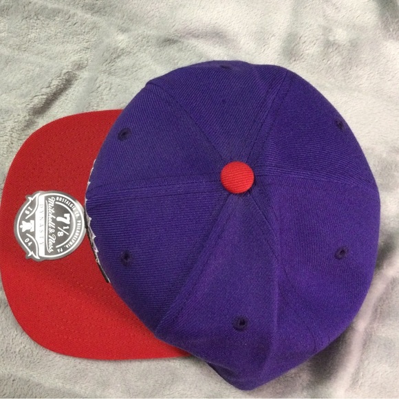 Mitchell & Ness Toronto Raptors Purple and Red Fitted Hat Size 7 1/8 - Picture 5 of 9